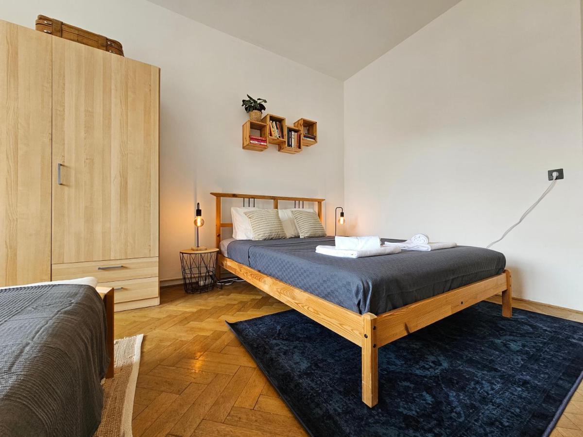 Stone Square Apartment Bratislava Exterior foto